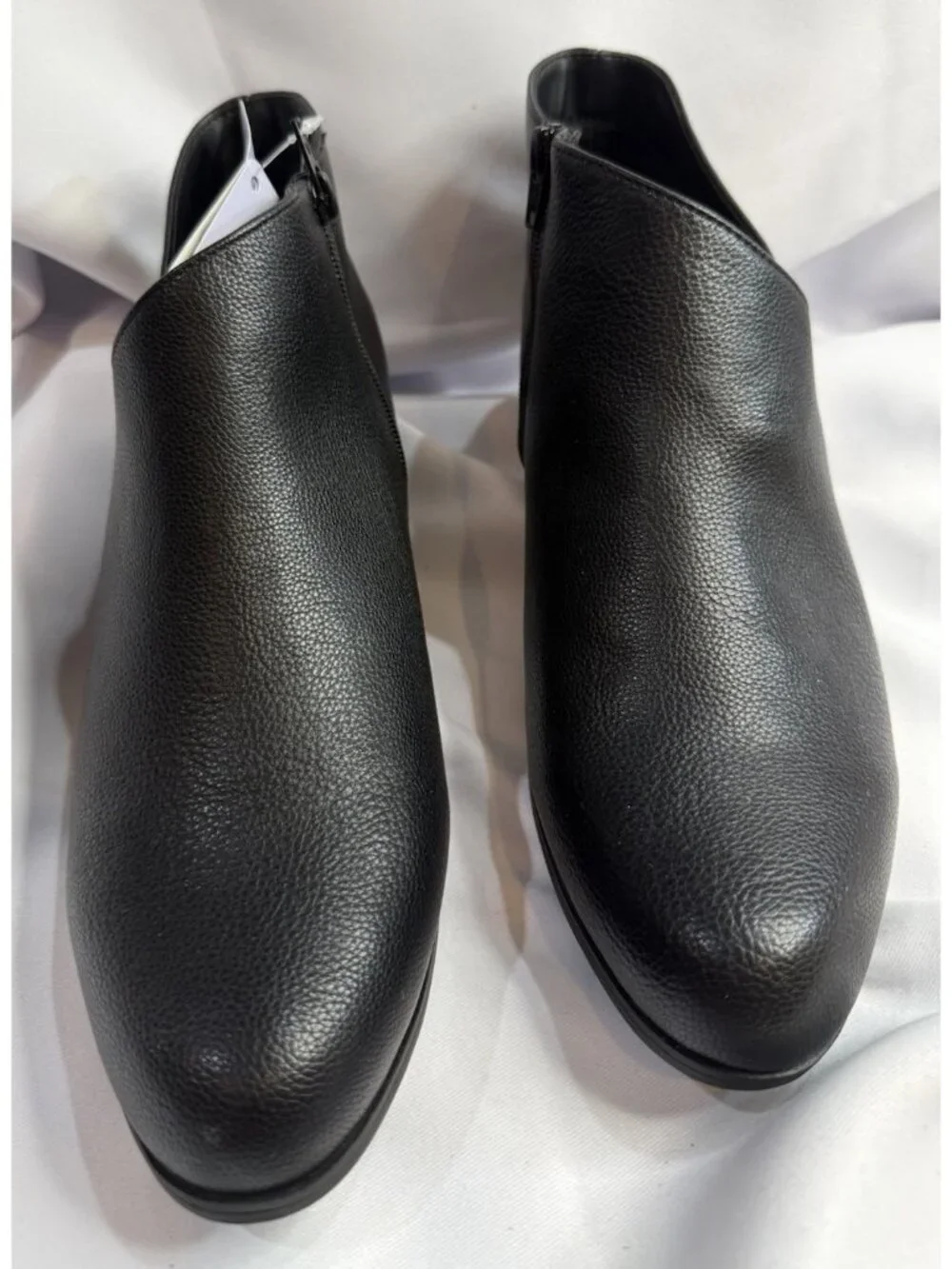 Aerosoles Women’s Size 12 WIDE Width Black Ankle Boots Bootie Side Zip *RT